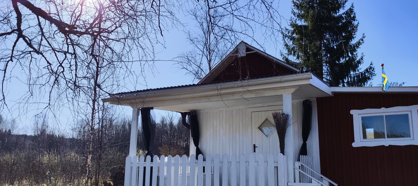 Gemütliches Ferienhaus in Koppom, Schweden mit Blick auf den Wald